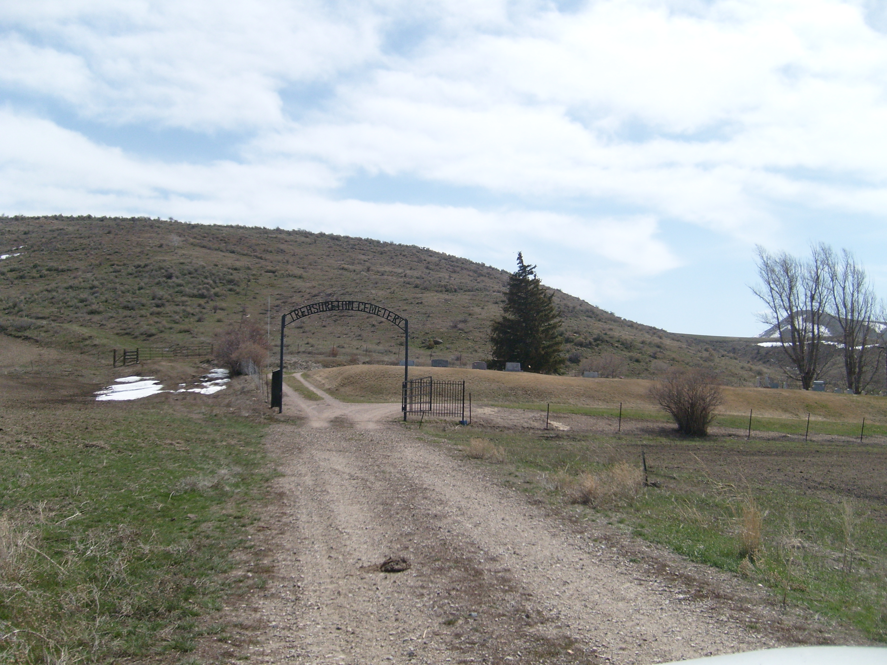 Tresureton, Id. Cemetery